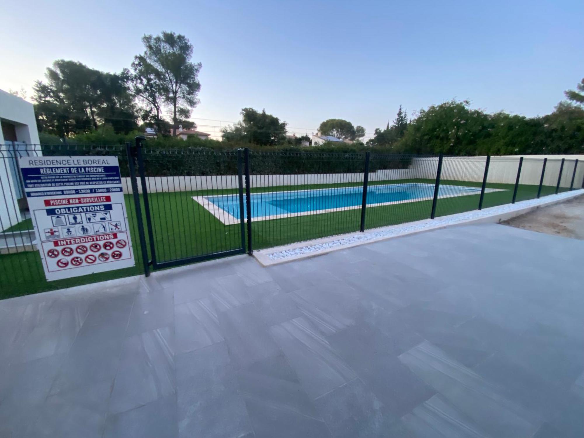 T2 A 50 Metres De La Mer, Belle Vue Sur Vegetation Saint-Raphael  Luaran gambar